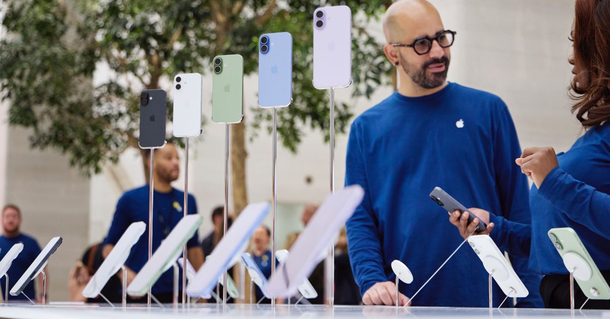 Тим Кук не исключил повышения цен на продукцию Apple, и почему