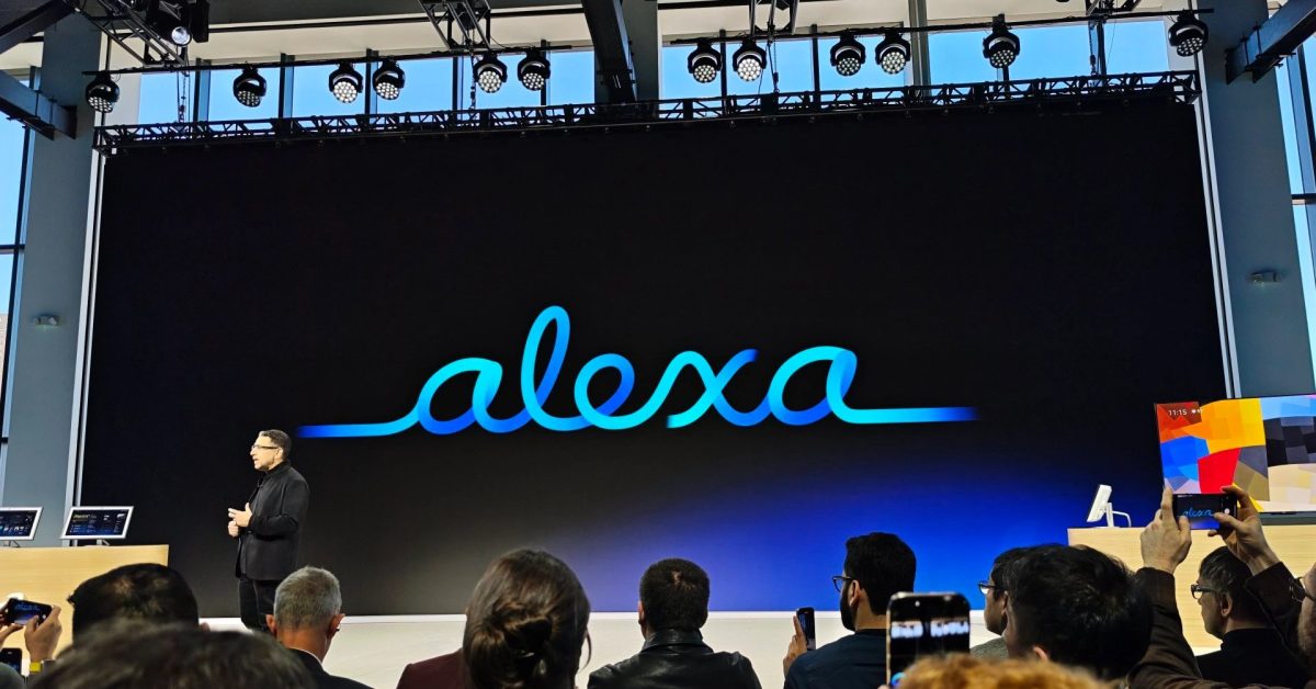 Новые проблемы Alexa заставляют пользователей возвращаться к старой Siri.