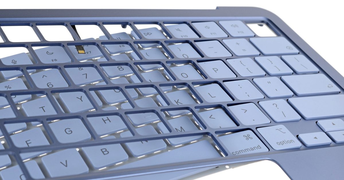 iFixit разбирает новый MacBook Neo: обзор, который понравился почти всем