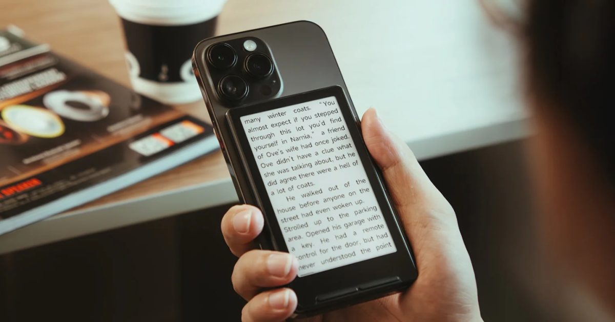 Этот новый миниатюрный MagSafe-ридер крепится прямо к вашему iPhone