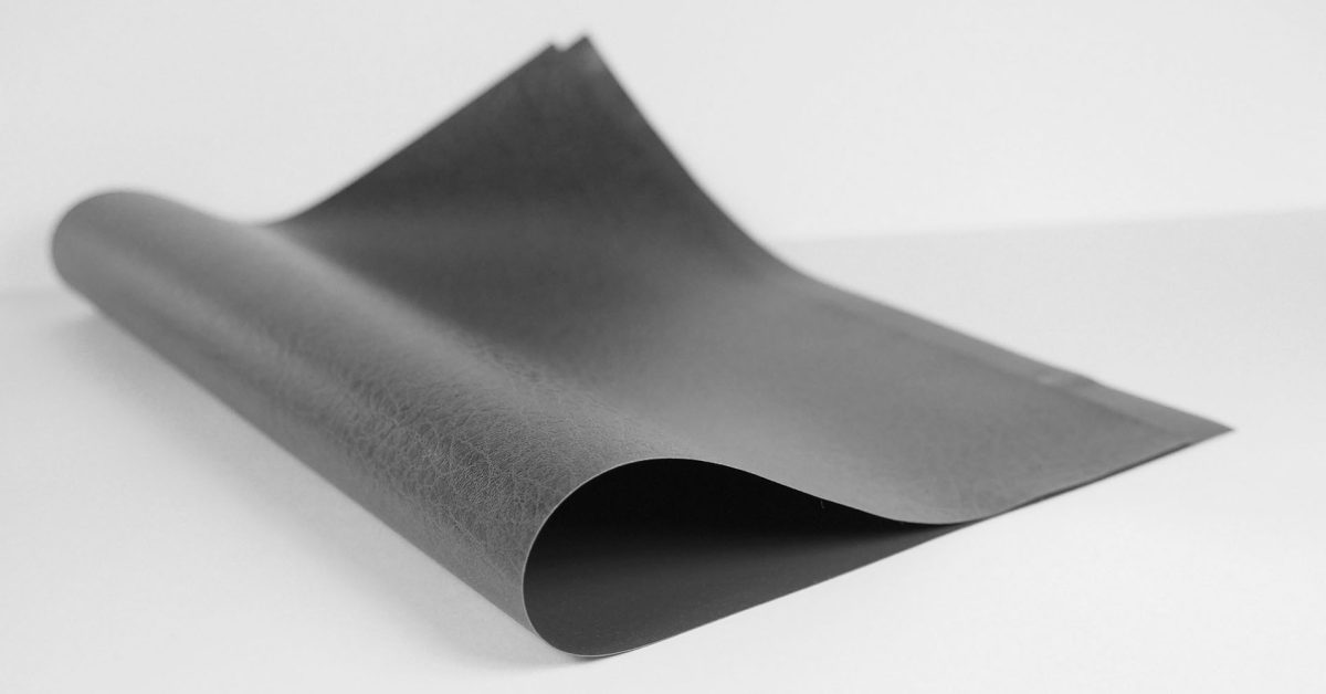 Распаковка iPhone Fold оказалась фейком, а не реальным устройством.