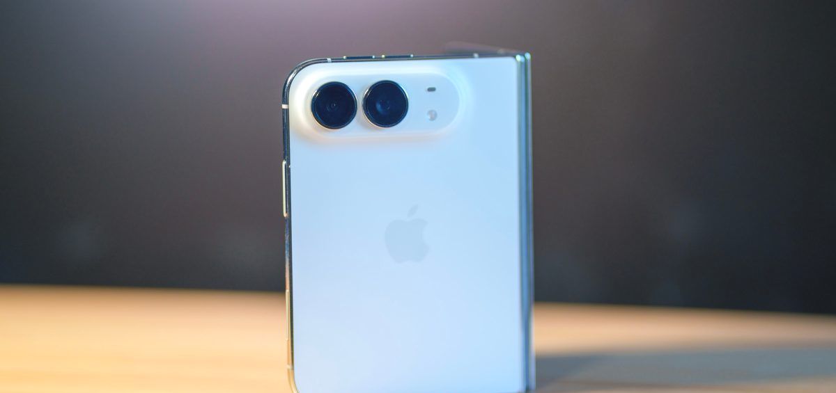 iPhone Duo через день: почему его странности не делают его менее невероятным